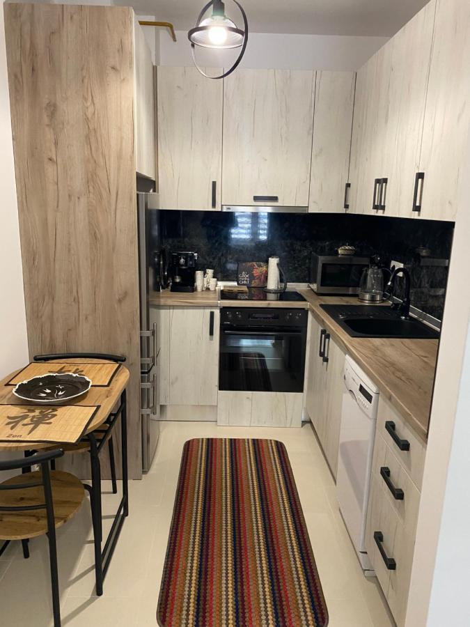New Apartment In The City Високо Экстерьер фото
