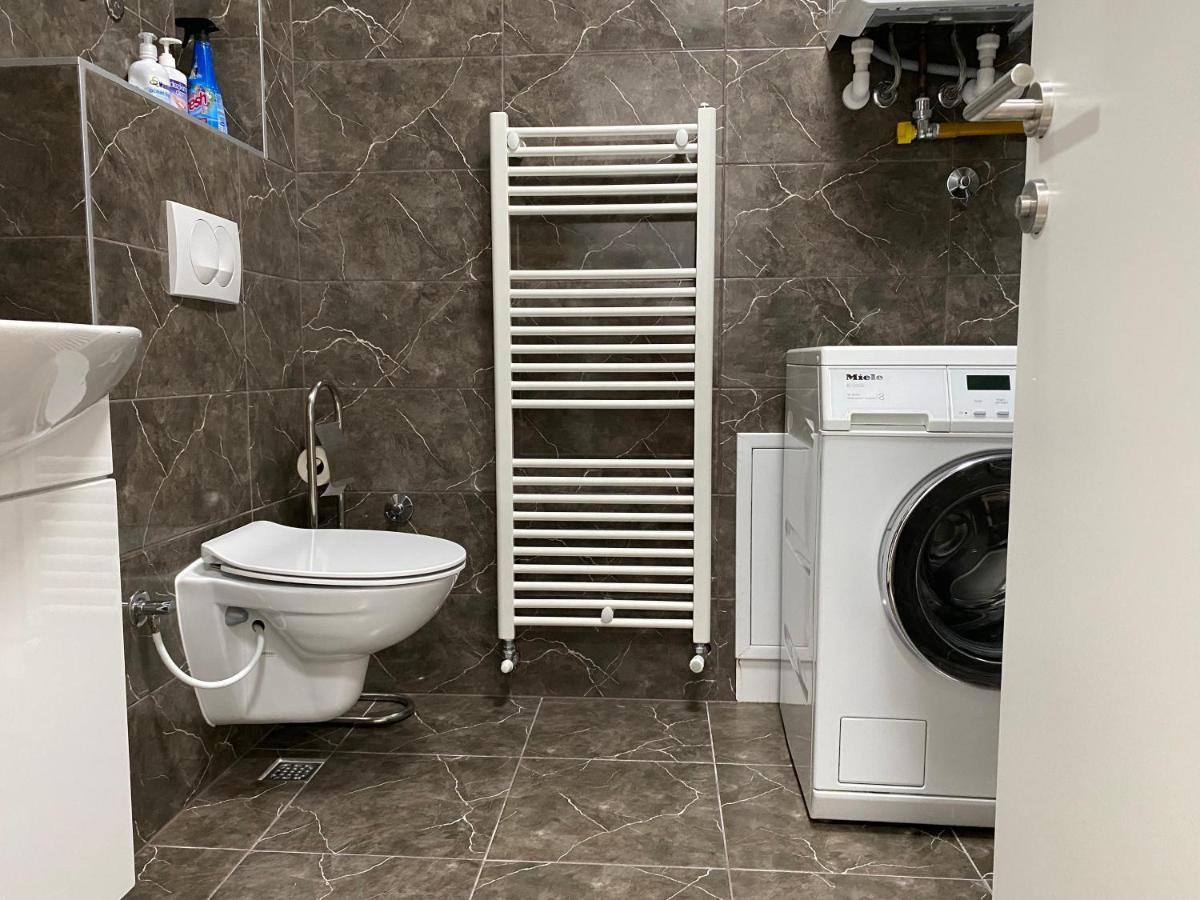 New Apartment In The City Високо Экстерьер фото
